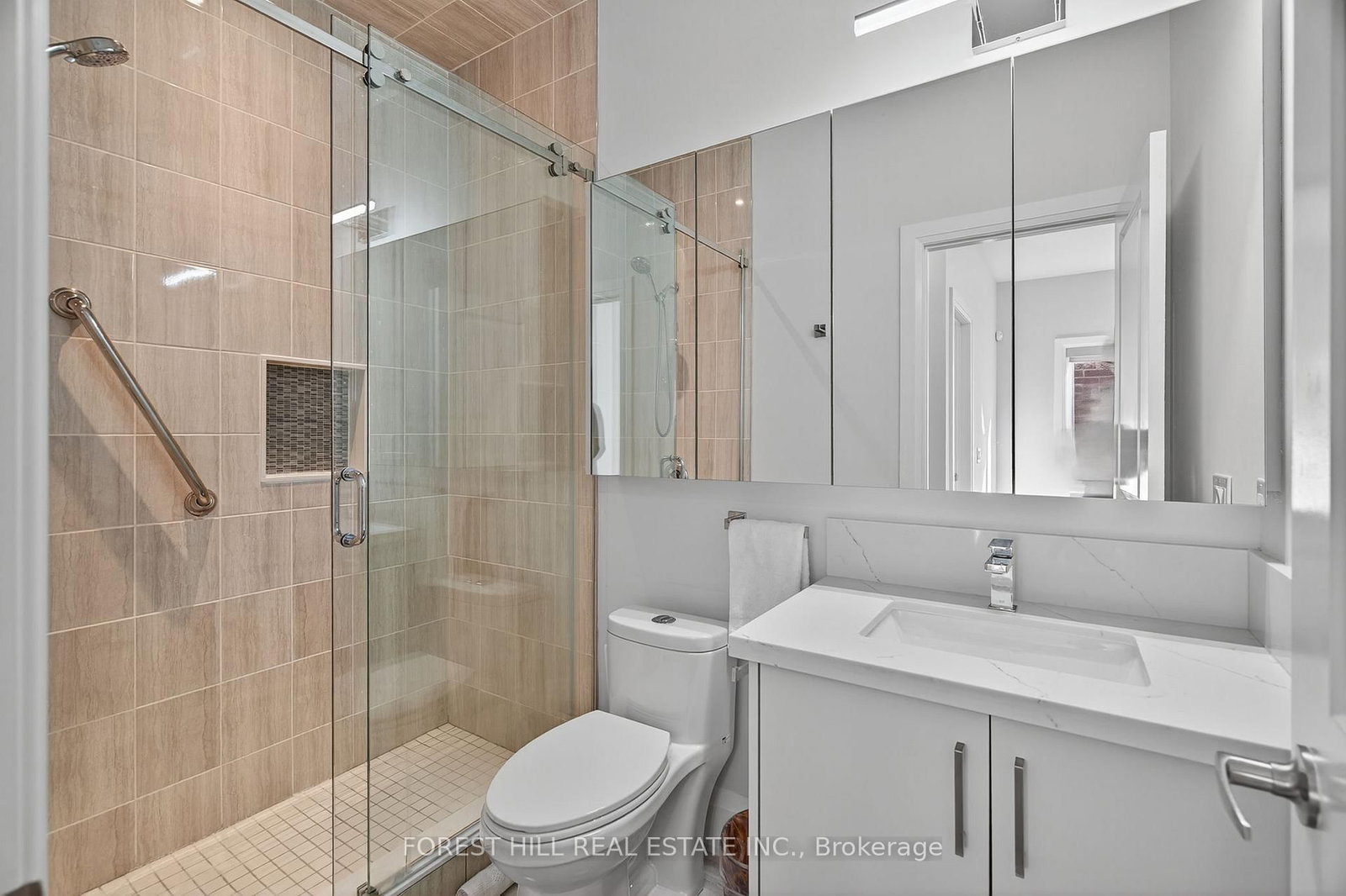 Detached House for sale at 107 Hesperus Road, Vaughan, Ontario, L4J 0G9 - Patterson - MLS: N13005602