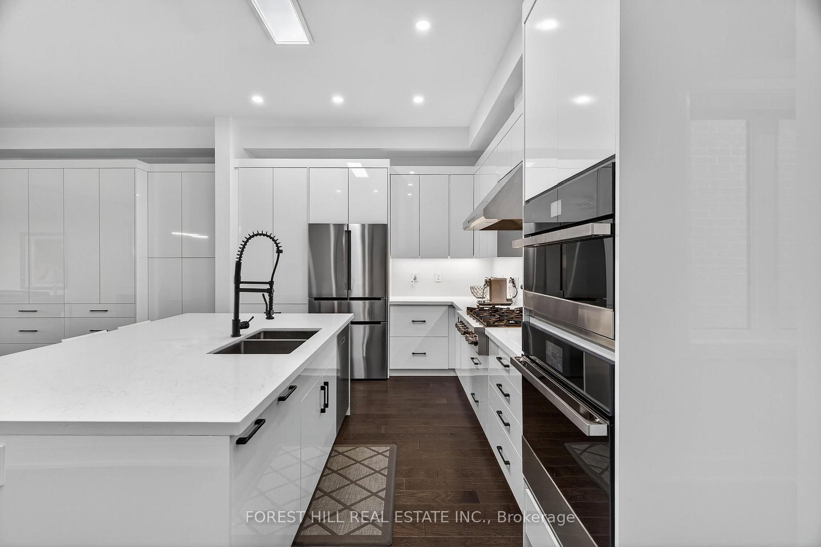 Detached House for sale at 107 Hesperus Road, Vaughan, Ontario, L4J 0G9 - Patterson - MLS: N13005602