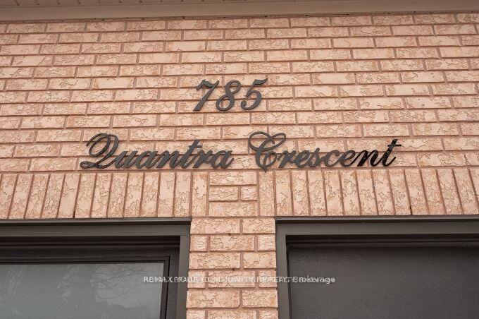 785 Quantra Cres, Newmarket, L3X 1M9 | Image 3