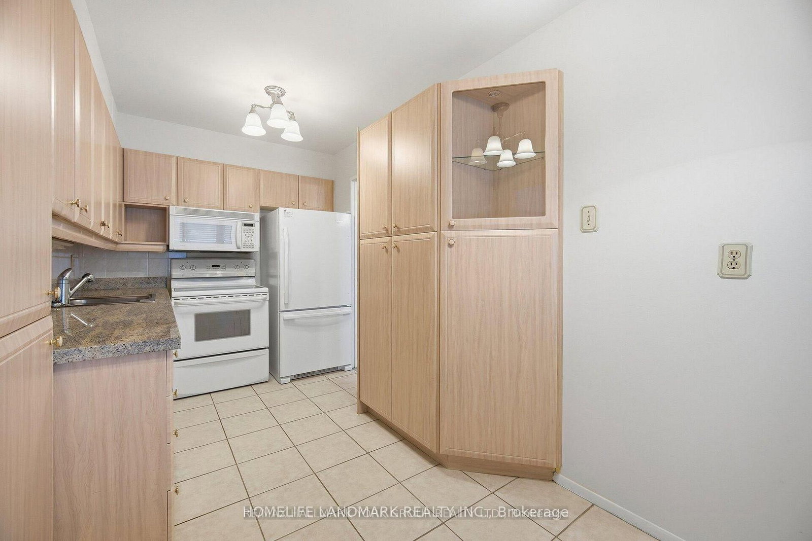 50 Baif Boulevard, Unit 112 - Photo 9