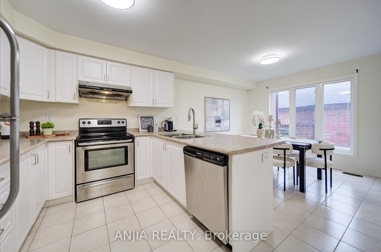 Townhouse for sale at 1124 Bur Oak Avenue, Markham, Ontario, L6E 0K9 - Wismer - MLS: N13006802