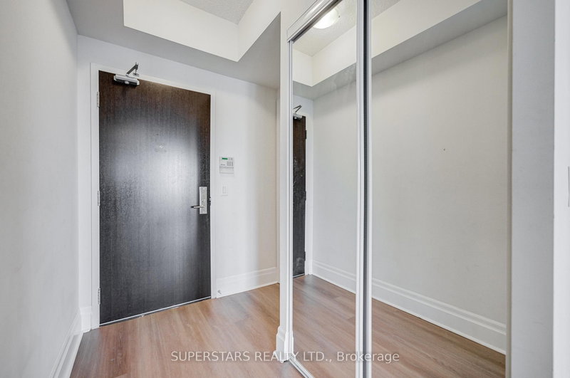 502C - 39 Upper Duke Cres, Markham, L6G 0B8 | Image 3