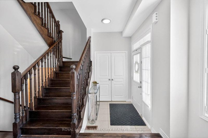 190 East's Corners Blvd, Vaughan, L4H 4H3 | Image 2