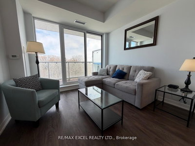 407 - 6 David Eyer Rd | Richmond Hill | Image