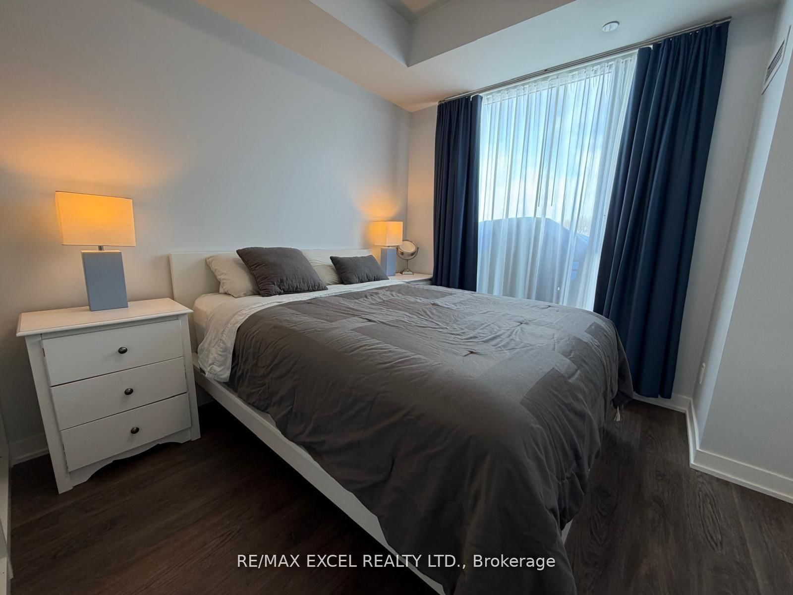 6 David Eyer Road E, Unit 407 - Photo 10