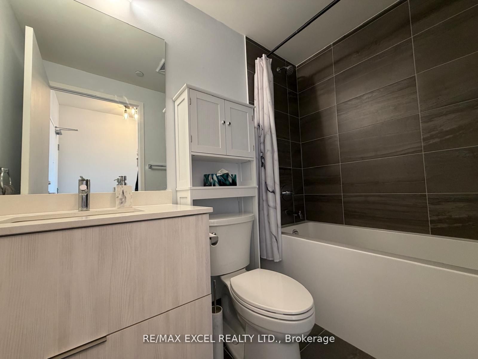 6 David Eyer Road E, Unit 407 - Photo 15