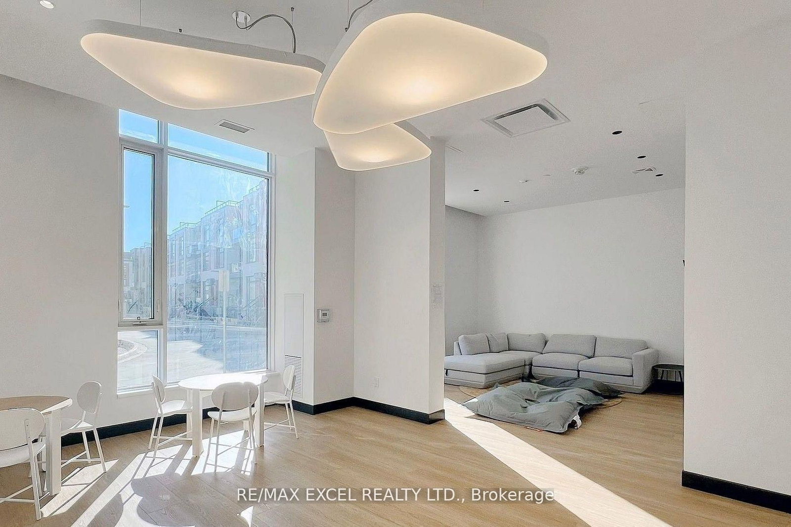 6 David Eyer Road E, Unit 407 - Photo 25