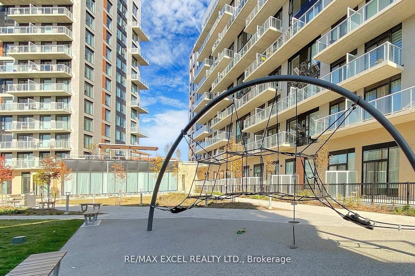 6 David Eyer Road E, Unit 407 - Photo 30