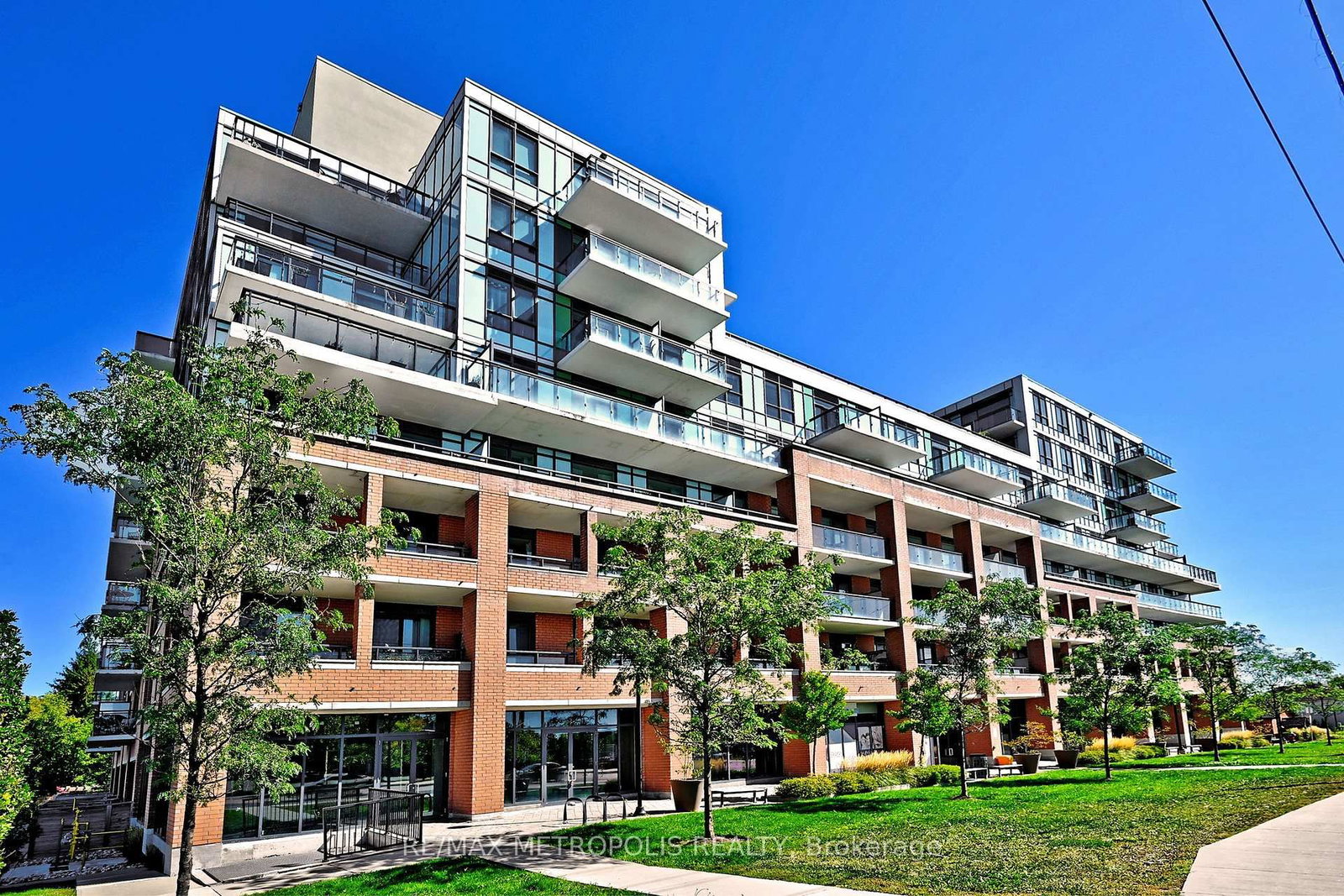 11611 Yonge Street, Unit 809 - Photo 2