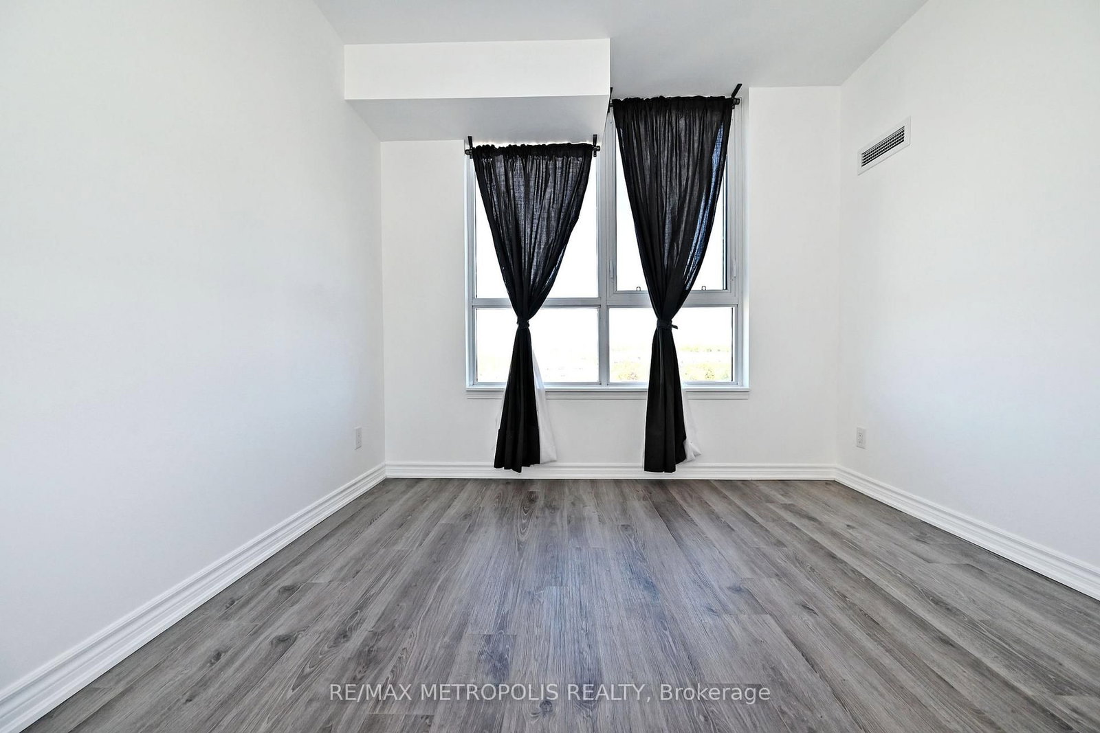 11611 Yonge Street, Unit 809 - Photo 24