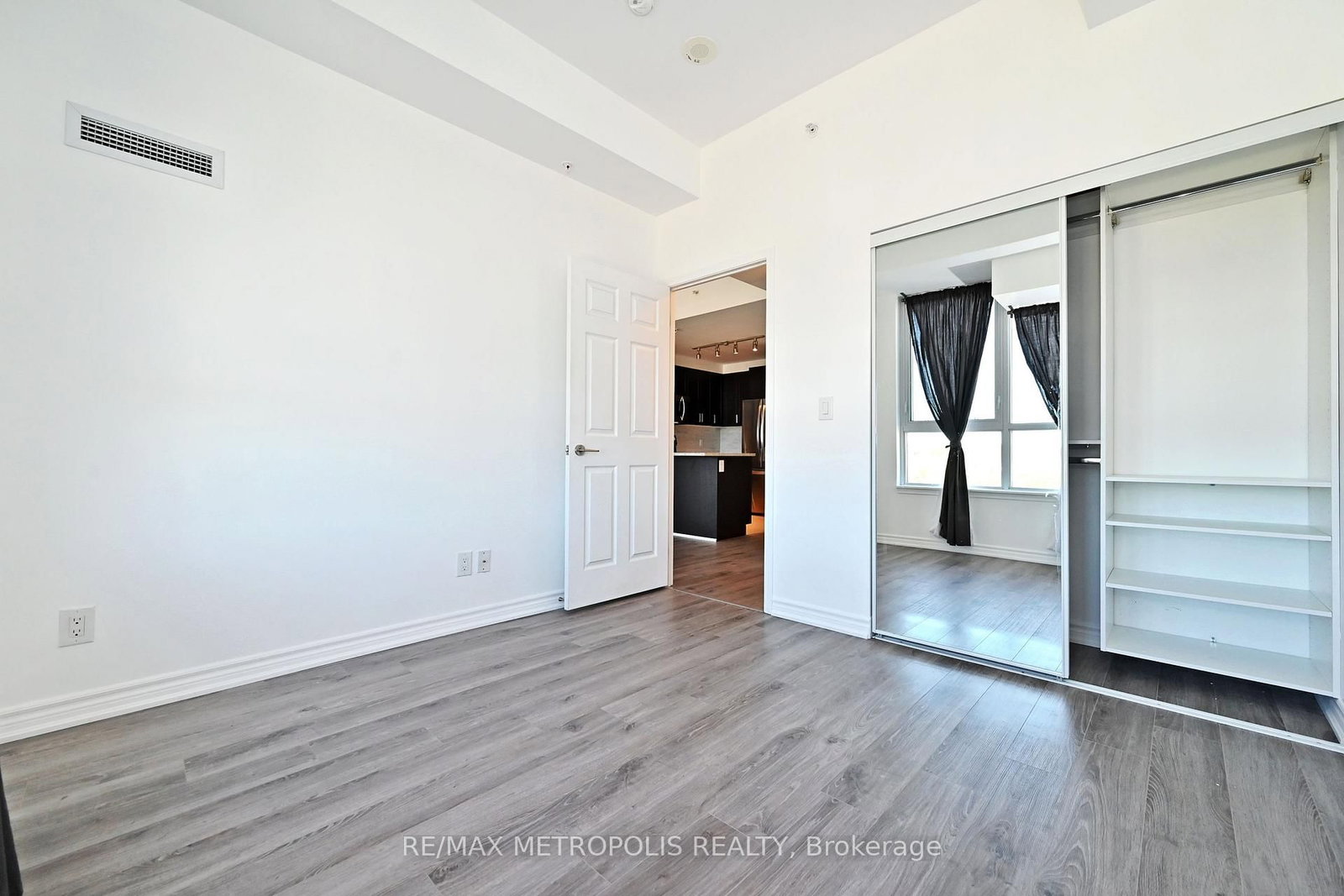 11611 Yonge Street, Unit 809 - Photo 25