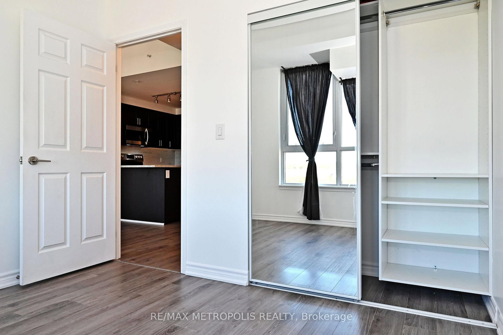 11611 Yonge Street, Unit 809 - Photo 26