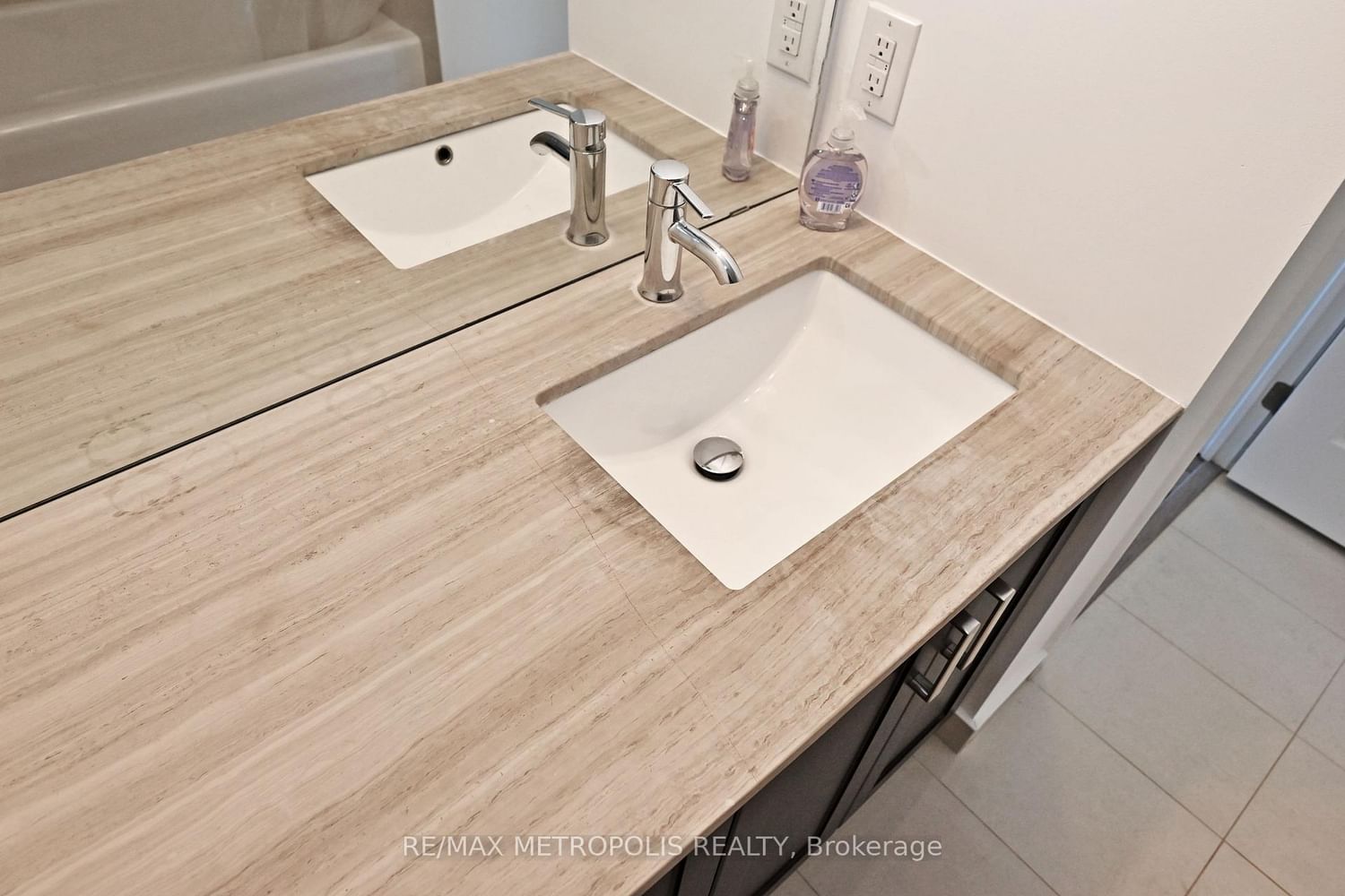 11611 Yonge Street, Unit 809 - Photo 30