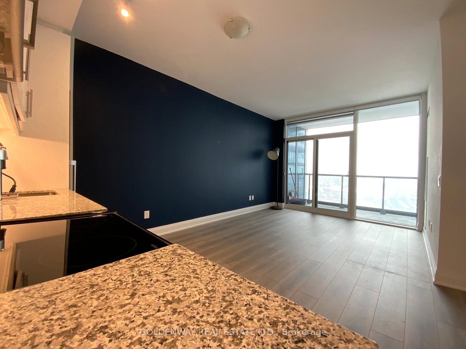 10 Gatineau Drive, Unit 707 - Photo 17
