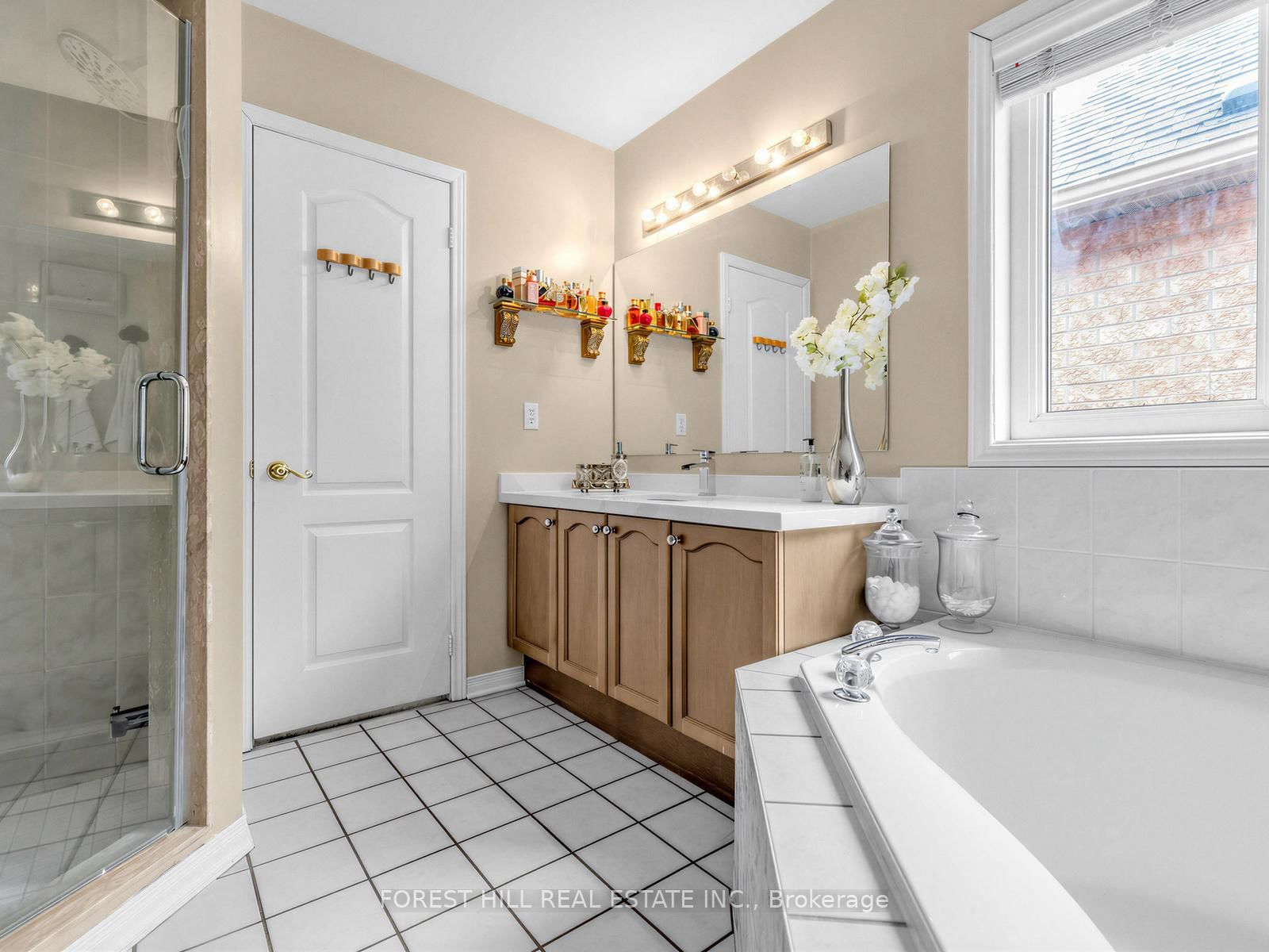 Detached House for sale at 65 Victoria Wood Avenue, Markham, Ontario, L6E 1K2 - Greensborough - MLS: N13007470