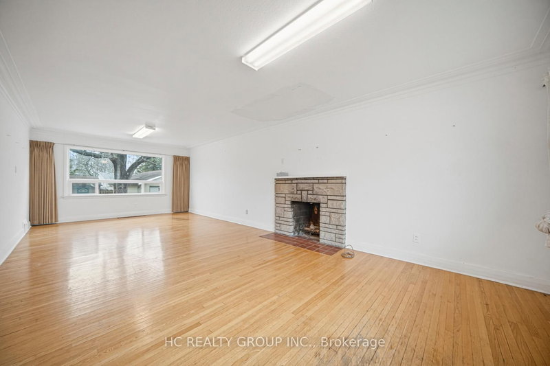 5 Grandview Blvd, Markham, L3P 1E9 | Image 3