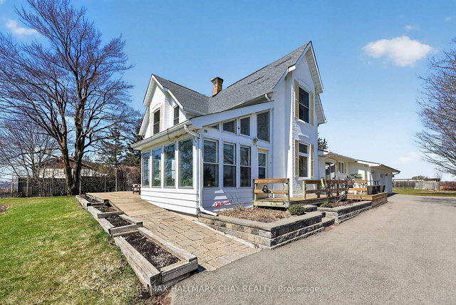 7688 Sideroad 5