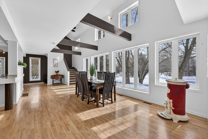 5768 Smith Blvd, Georgina, L0E 1A0 | Image 3