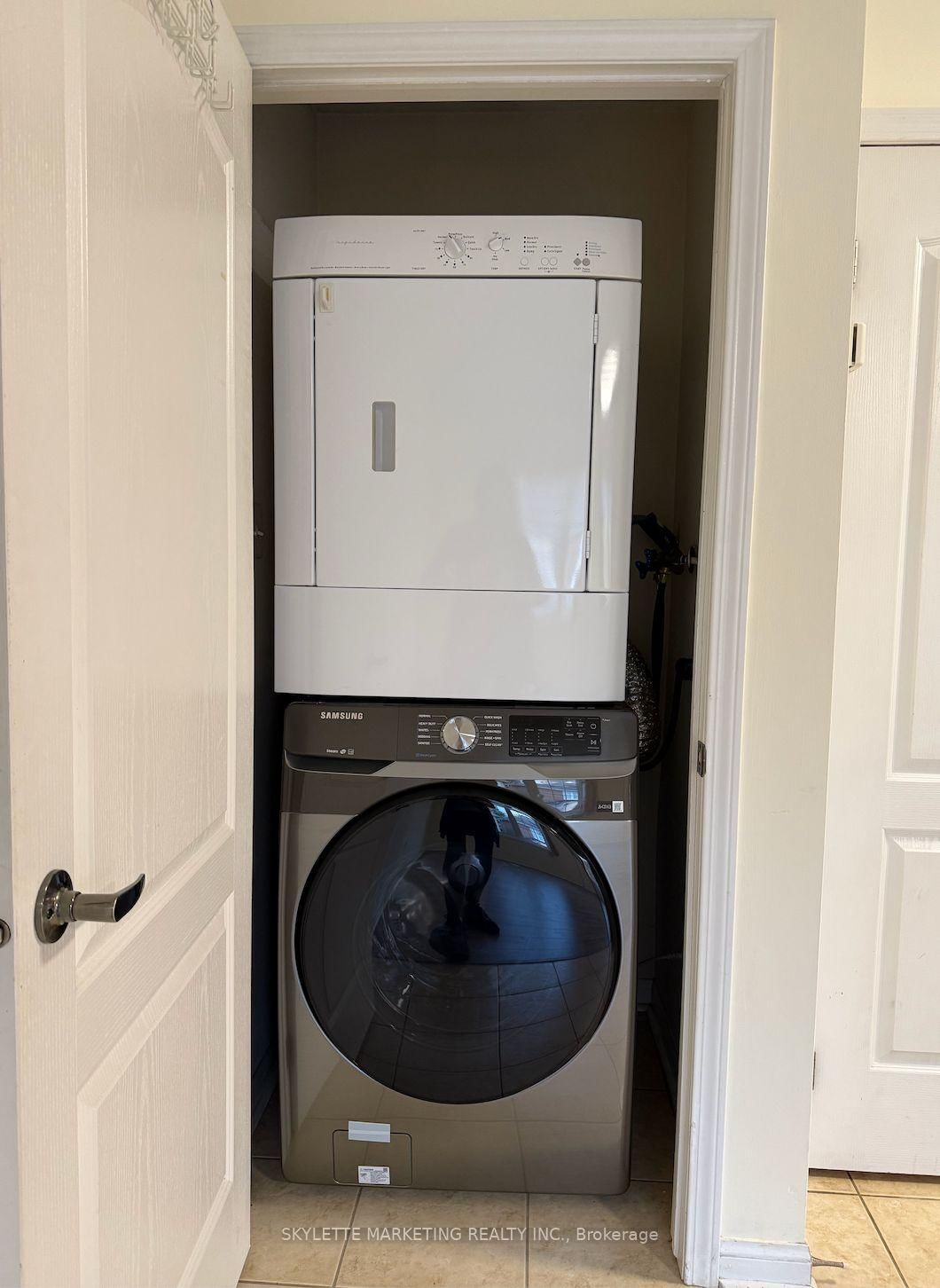 25 Rocking Horse Street, Unit Coach - Photo 6