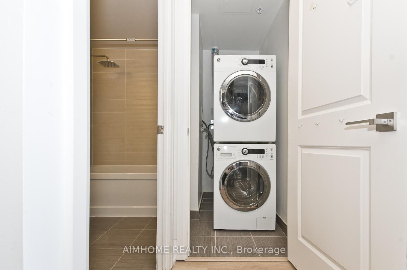 7171 Yonge Street, Unit 2310 - Photo 12