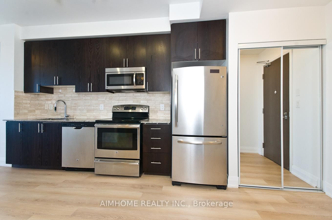 7171 Yonge Street, Unit 2310 - Photo 3
