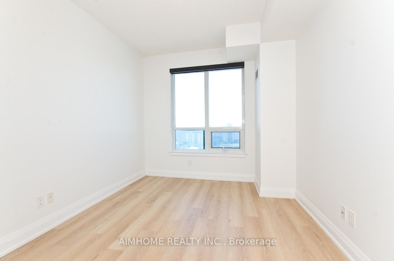 7171 Yonge Street, Unit 2310 - Photo 8