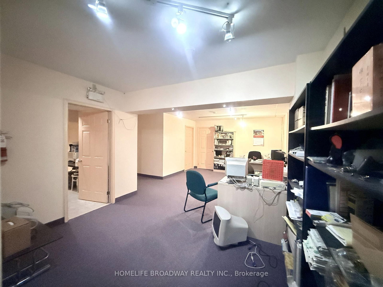 30 Wertheim Court, Unit 8 - Photo 28