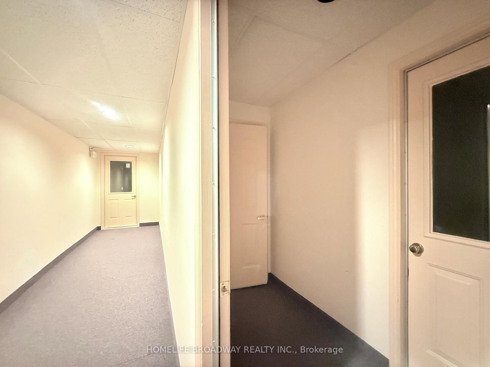 30 Wertheim Court, Unit 8 - Photo 32