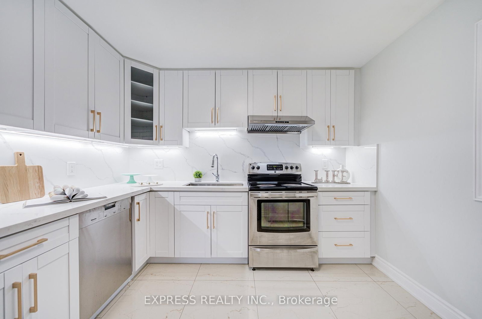 61 Trothen Circle - Photo 10