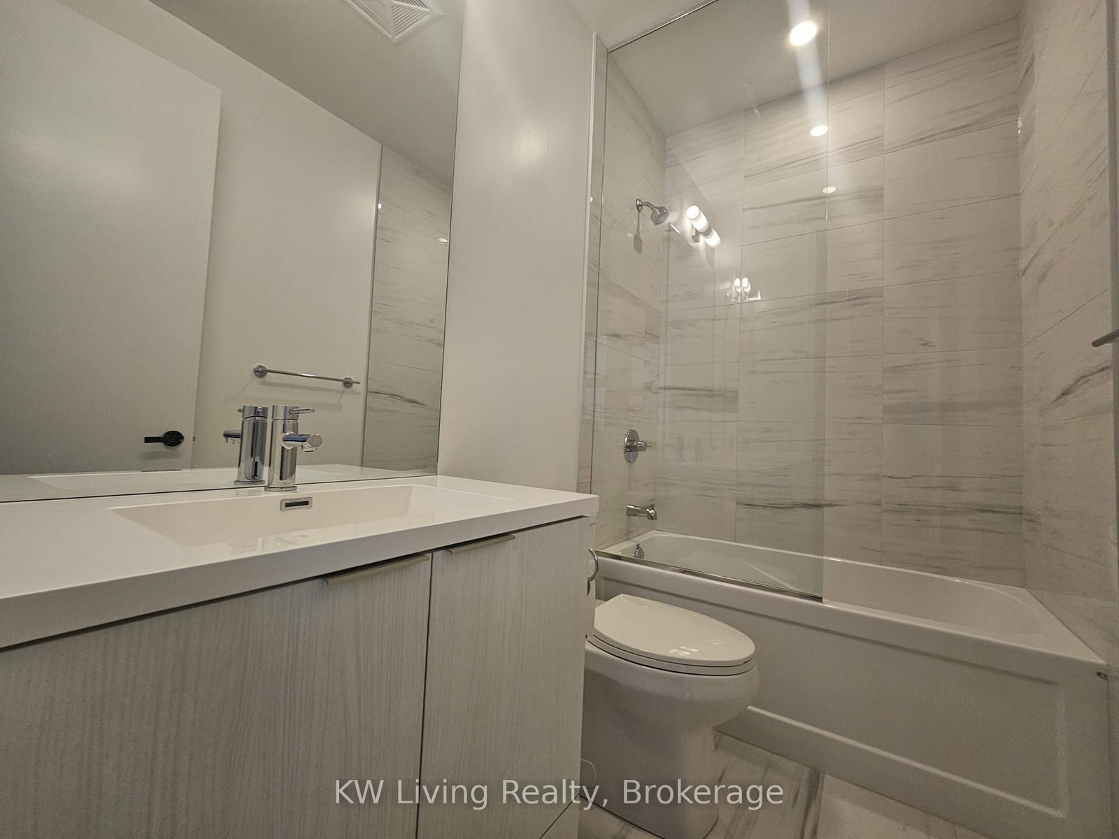 8 Interchange Way, Unit Ph103 - Photo 9