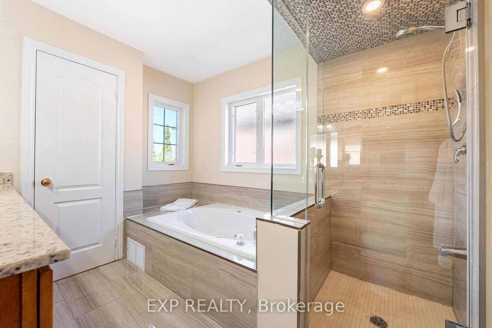 Detached House for sale at 73 Kimono Crescent, Richmond Hill, Ontario, L4S 2G1 - Rouge Woods - MLS: N13008422