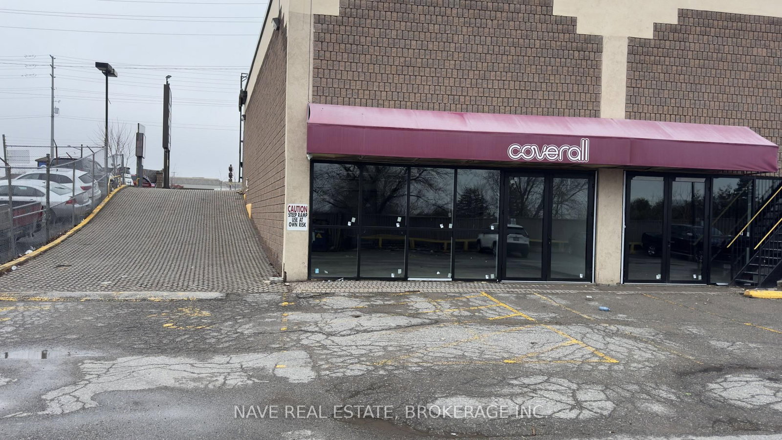 17335 Yonge Street, Unit 8 - Photo 2