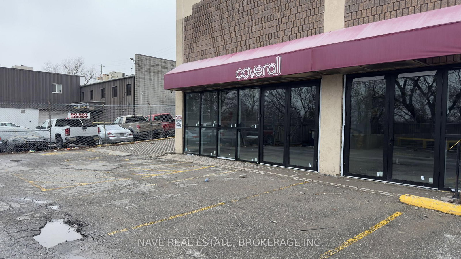 17335 Yonge Street, Unit 8 - Photo 4