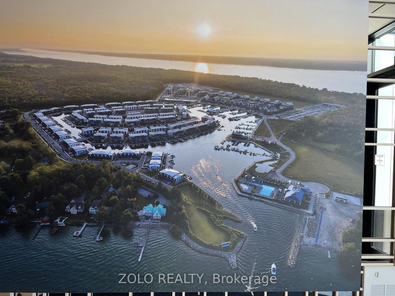 305 - 333 Sunseeker Ave, Innisfil, L9S 0R6 | Image 2