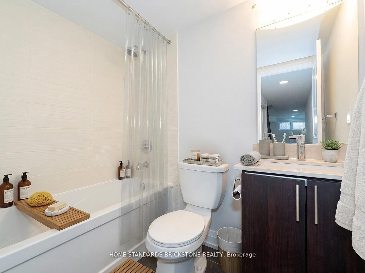 382 Highway 7 E, Unit TH15 - Photo 6