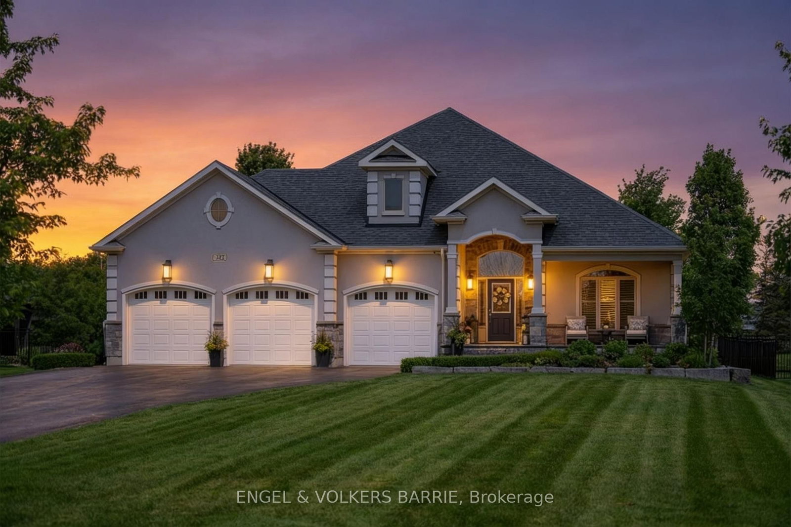 327 Sunnybrae Avenue - Photo 2