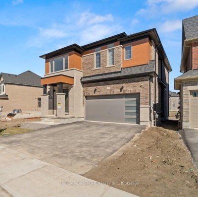 Detached House in Holland Landing