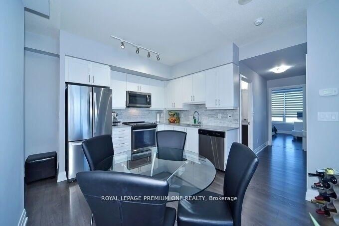 1211 - 3700 Highway 7 Rd, Vaughan, L4L 0G8 | Image 3