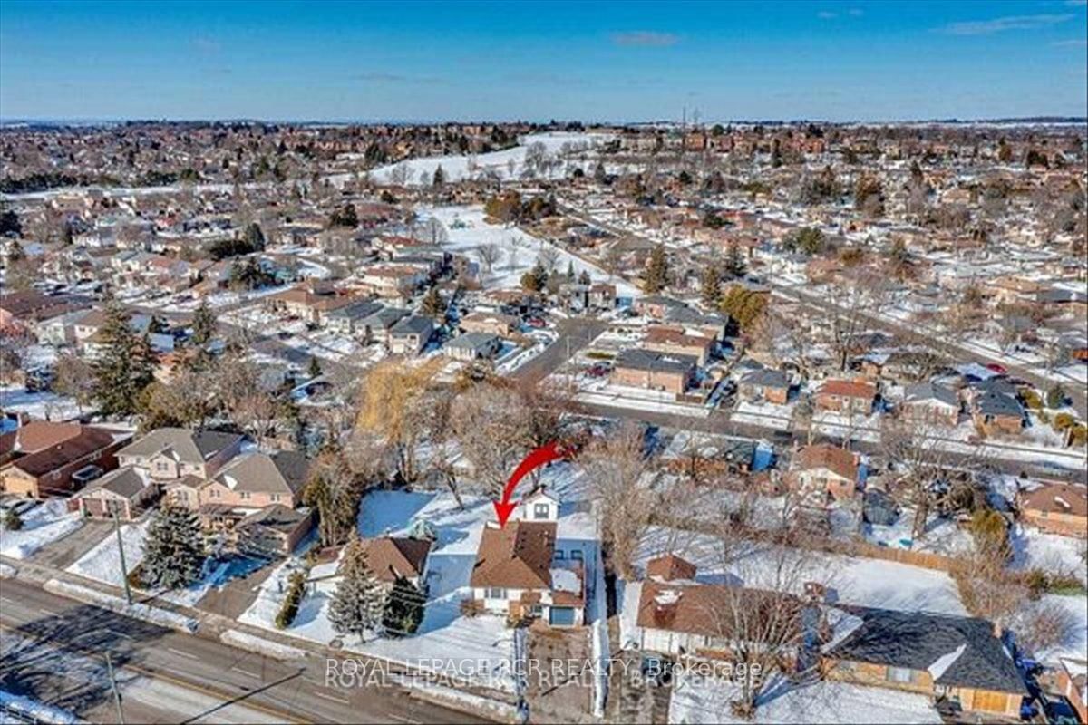 254 Simcoe Road • Bradford West Gwillimbury, ON photo 18