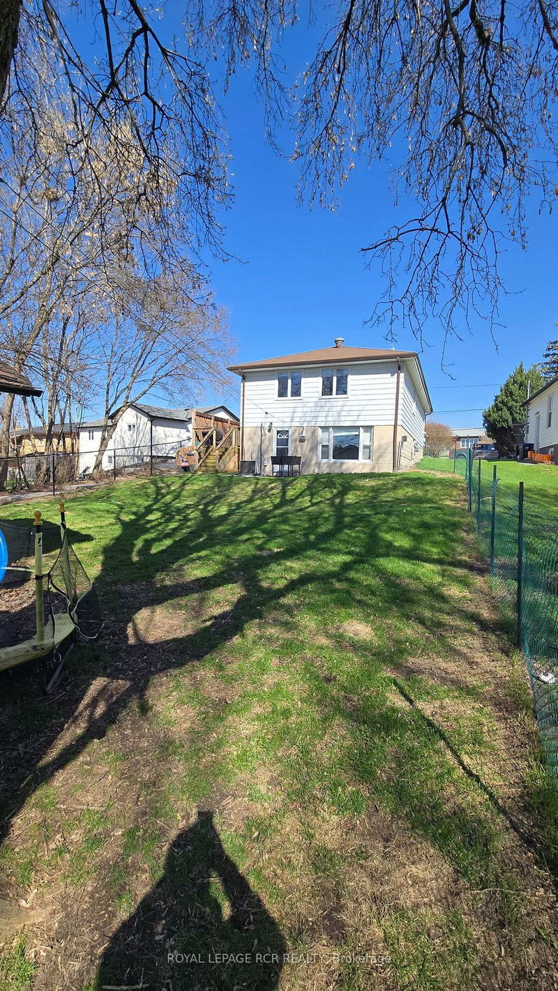 254 Simcoe Road