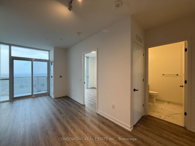 6005 - 8 Interchange Way