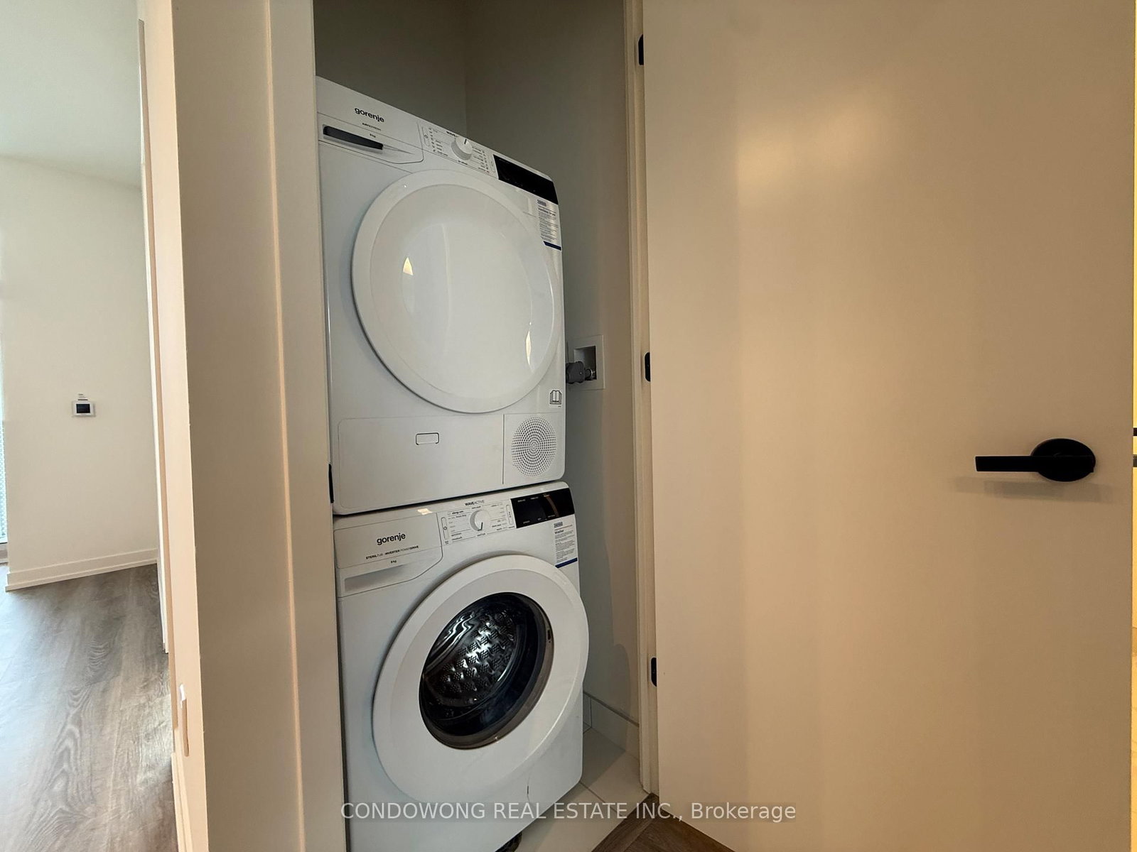 8 Interchange Way, Unit 6005 - Photo 6