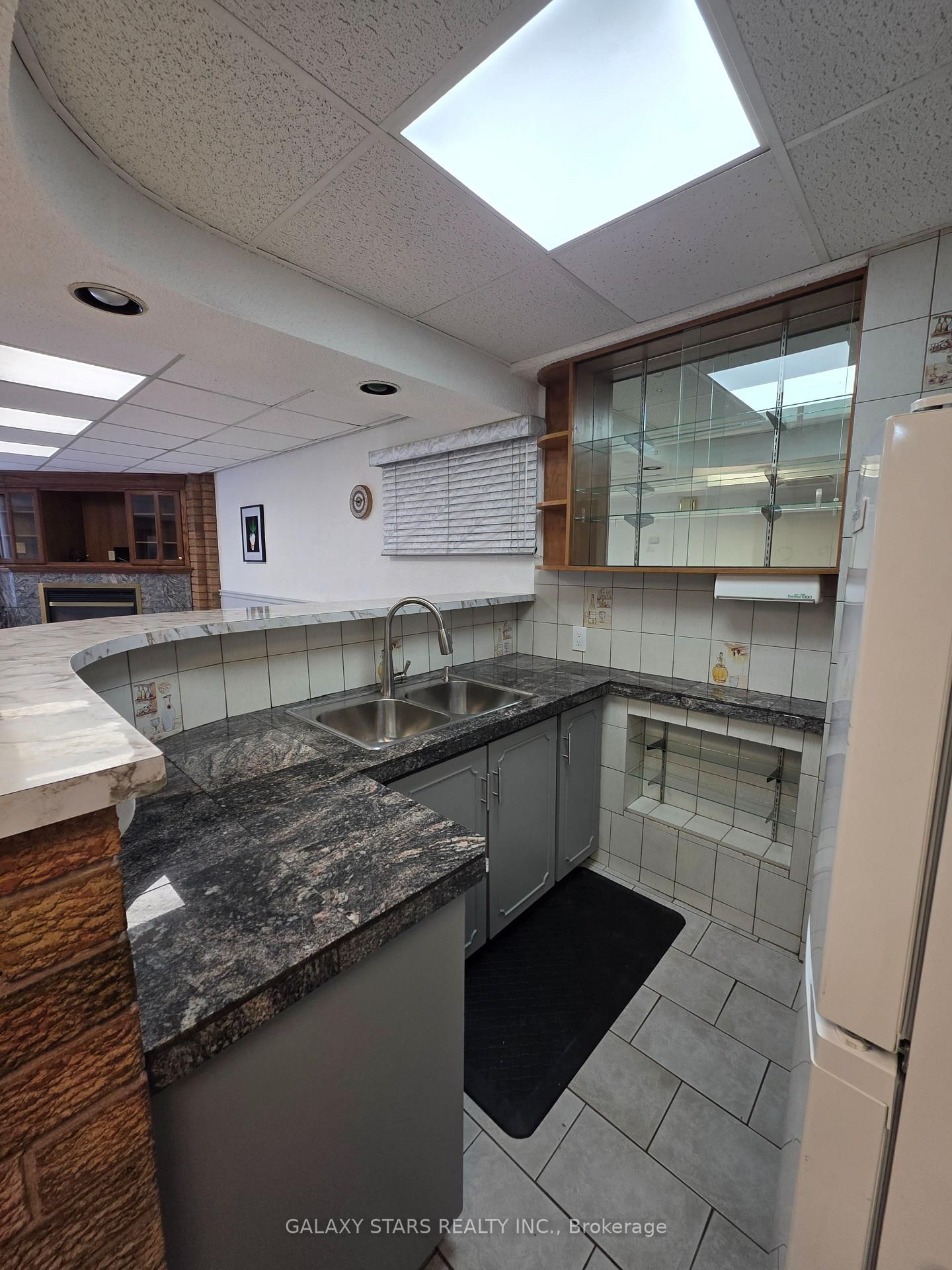 168 Anthony Lane, Unit Bsmnt - Photo 3