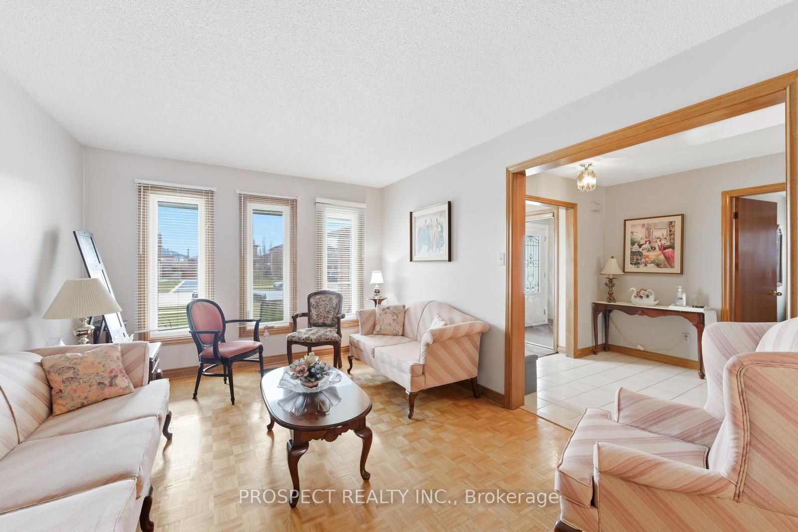 Detached House for sale at 8435 Martin Grove Road, Vaughan, Ontario, L4L 6G4 - West Woodbridge - MLS: N13009144