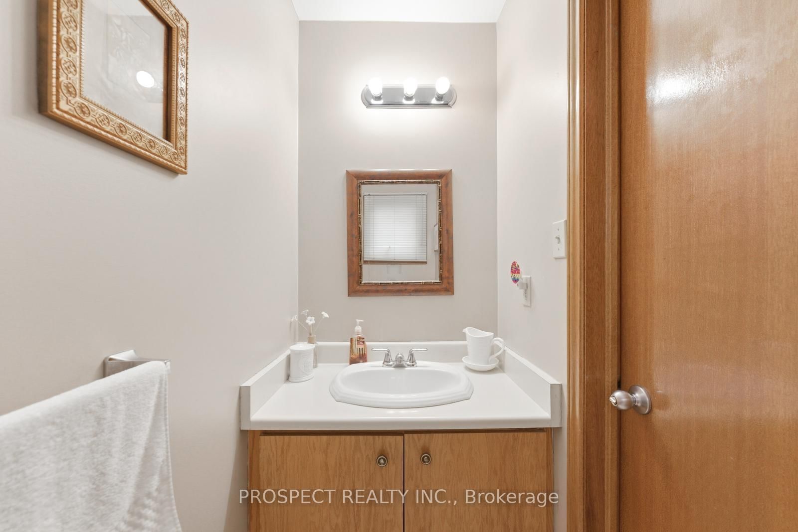 Detached House for sale at 8435 Martin Grove Road, Vaughan, Ontario, L4L 6G4 - West Woodbridge - MLS: N13009144