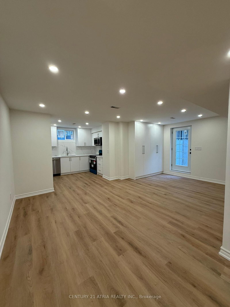 home for lease on 15 Hashbury Place