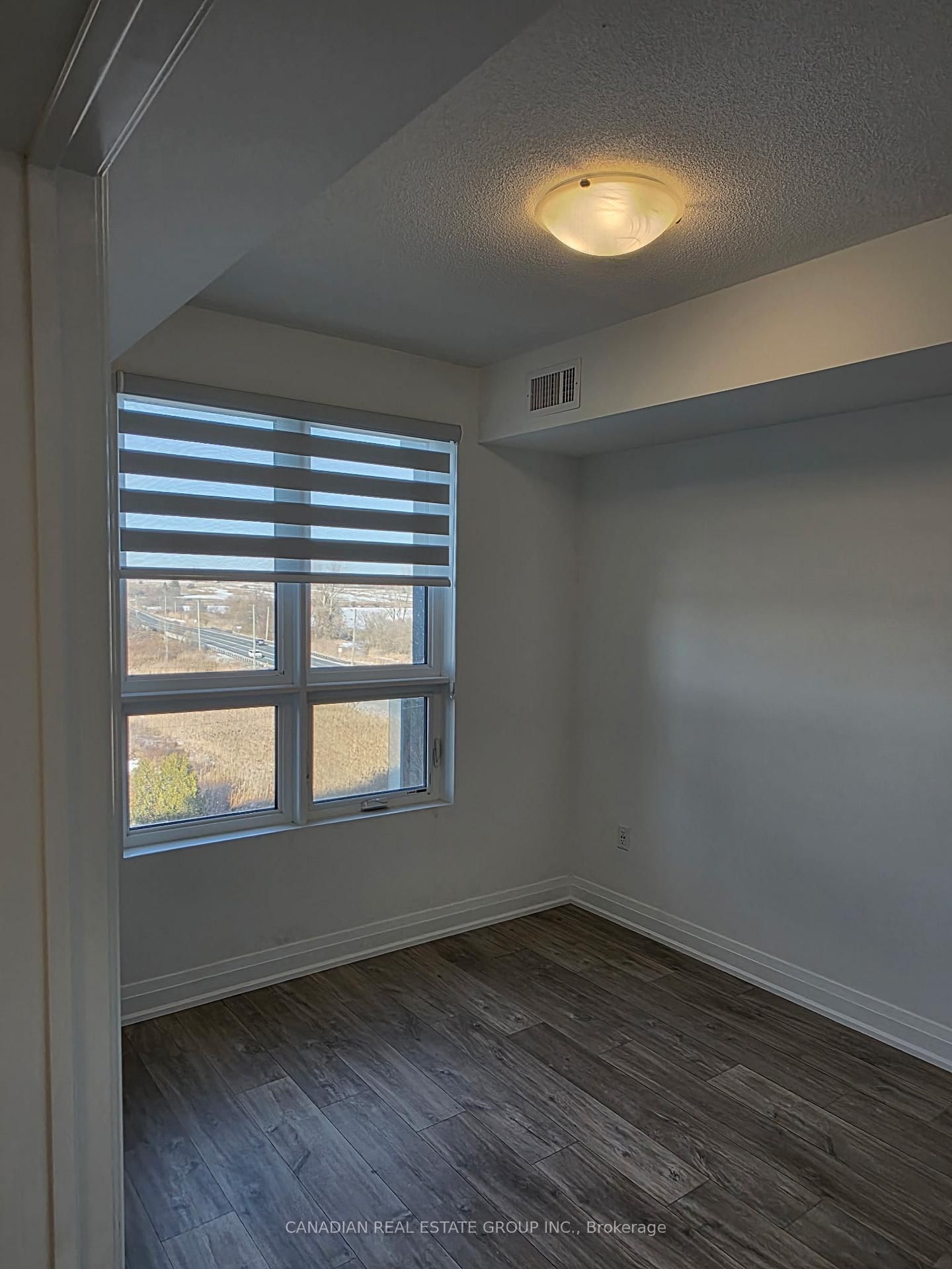 9700 Ninth Line, Unit 503 - Photo 10