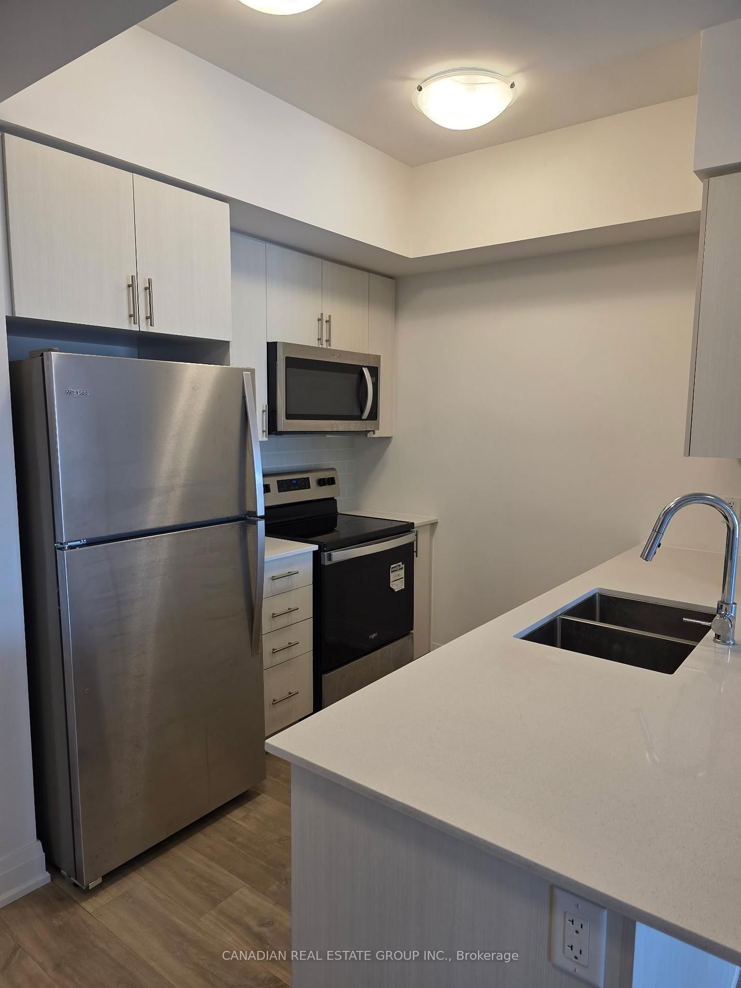 9700 Ninth Line, Unit 503 - Photo 7