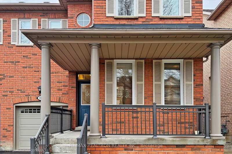 116 Southbrook Cres, Markham, L6C 2H5 | Image 2