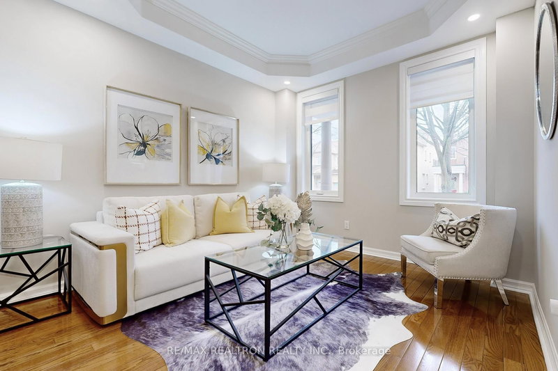 116 Southbrook Cres, Markham, L6C 2H5 | Image 3